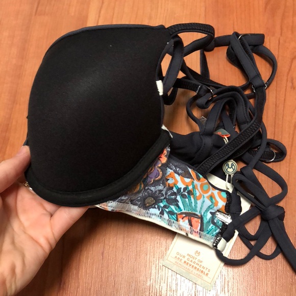 FINAL PRICE ❤️‍🔥 Maaji swim top nwt size small - Picture 7 of 8